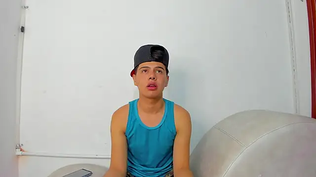 Felipe Cold online show from November 2, 2:36 am