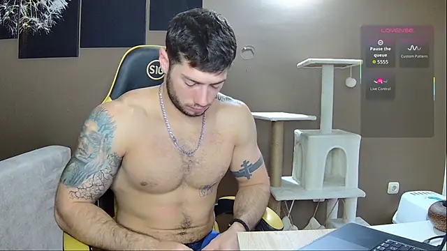 Snapshot of Jason_theGreat chatting on November 10, 8:13 am Jason theGreat online show from November 10, 8:13 am