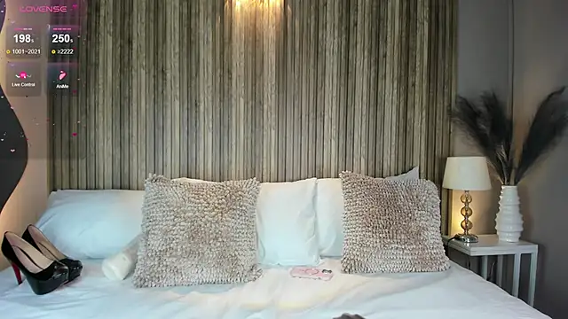 LinaLanm online show from September 27, 5:12 am