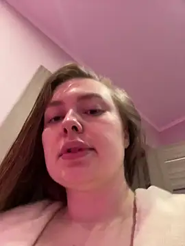 Snapshot of DeniMilkyyyyy chatting on October 4, 9:35 pm DeniMilkyyyyy online show from October 4, 9:35 pm