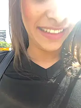 Snapshot of Hannacooper3 chatting on November 10, 7:24 pm Hannacooper3 online show from November 10, 7:24 pm