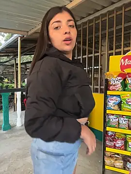 Snapshot of Isaa-Sweet chatting on November 28, 11:13 am Isaa-Sweet online show from November 28, 11:13 am