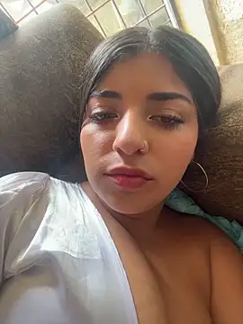 Snapshot of Isaa-Sweet chatting on November 30, 4:22 pm Isaa-Sweet online show from November 30, 4:22 pm