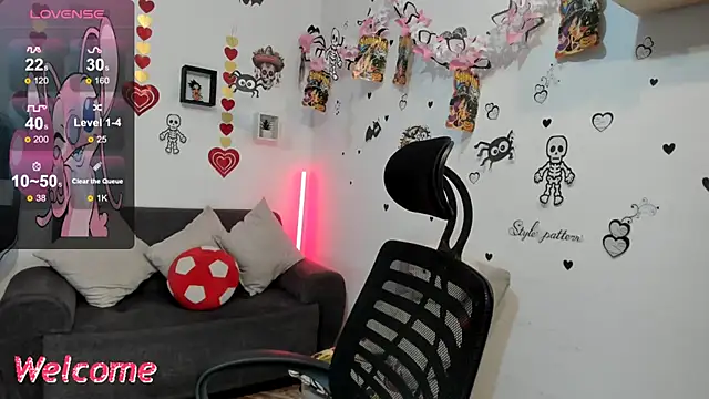 Snapshot of anastasia_tuya chatting on October 14, 1:50 am anastasia tuya online show from October 14, 1:50 am