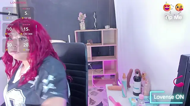 ThaliaBrooks  online show from October 29, 4:15 am