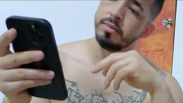 Hunter Hoott online show from September 19, 7:47 pm