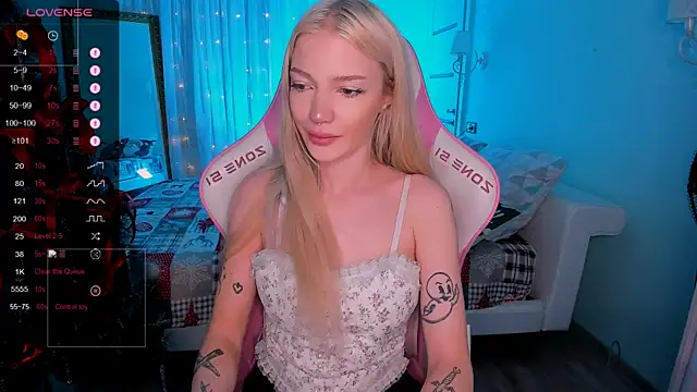 AnyaTaylor  online show from January 7, 4:15 am