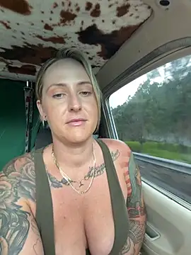 Snapshot of OdetteDelane chatting on November 27, 6:48 am OdetteDelane online show from November 27, 6:48 am