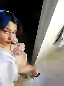 Snapshot of kendrafarq chatting on September 17, 5:20 am kendrafarq online show from September 17, 5:20 am