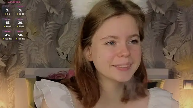 Snapshot of JulietteRain chatting on October 10, 5:23 pm JulietteRain online show from October 10, 5:23 pm