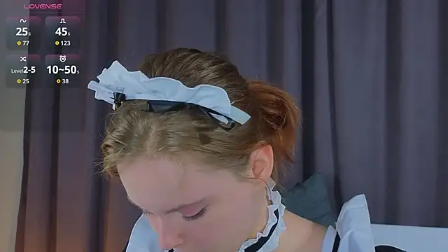 Snapshot of JulietteRain chatting on November 19, 5:35 pm JulietteRain online show from November 19, 5:35 pm