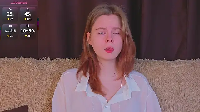 Snapshot of JulietteRain chatting on December 3, 5:22 pm JulietteRain online show from December 3, 5:22 pm