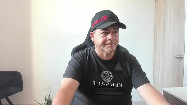 massimo dannger online show from September 25, 9:29 pm