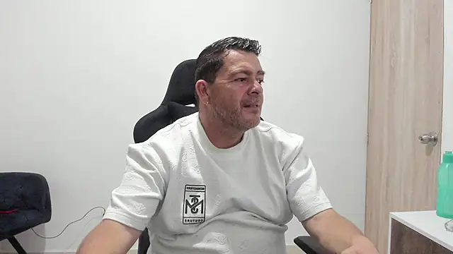 massimo dannger online show from September 28, 10:31 am