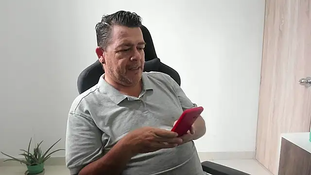 massimo dannger online show from October 31, 7:48 pm