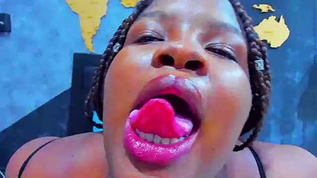 Snapshot of Maiam__Rossi chatting on September 24, 1:14 pm Maiam Rossi online show from September 24, 1:14 pm