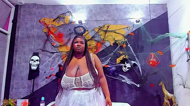 Snapshot of Maiam__Rossi chatting on October 31, 1:12 pm Maiam Rossi online show from October 31, 1:12 pm