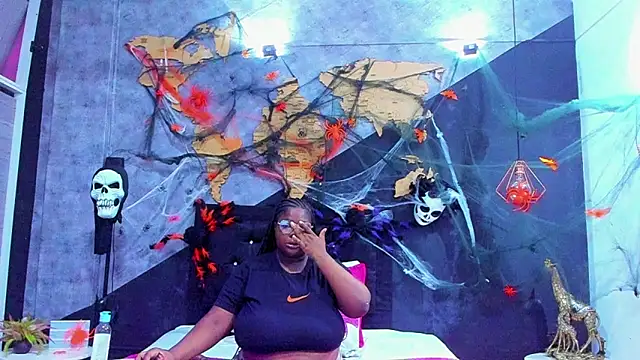 Snapshot of Maiam__Rossi chatting on November 2, 12:18 pm Maiam Rossi online show from November 2, 12:18 pm