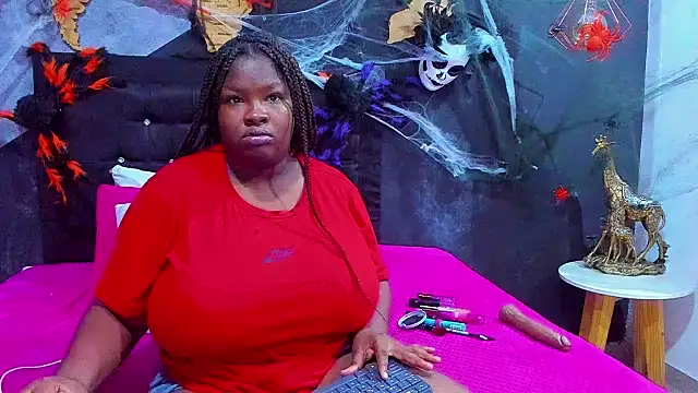 Snapshot of Maiam__Rossi chatting on November 18, 11:47 am Maiam Rossi online show from November 18, 11:47 am