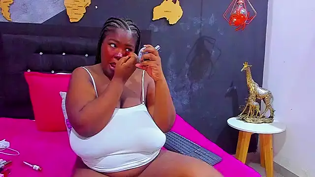 Snapshot of Maiam__Rossi chatting on November 26, 12:17 pm Maiam Rossi online show from November 26, 12:17 pm