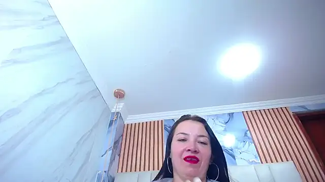 CharlotteSchmidtt online show from January 8, 11:23 am