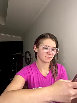 Snapshot of Riley_ray69 chatting on September 12, 3:06 am Riley ray69 online show from September 12, 3:06 am