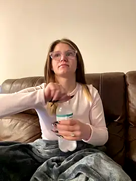 Snapshot of Riley_ray69 chatting on October 28, 4:42 pm Riley ray69 online show from October 28, 4:42 pm