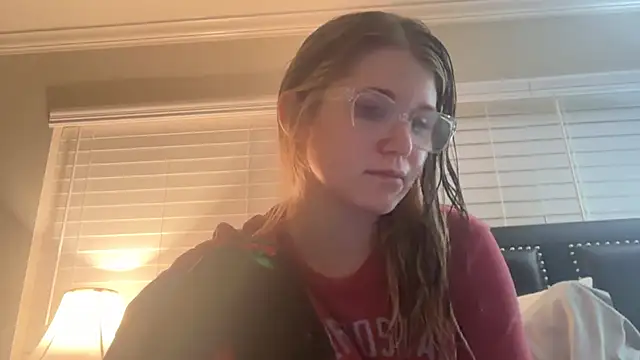 Snapshot of Riley_ray69 chatting on November 2, 11:40 pm Riley ray69 online show from November 2, 11:40 pm