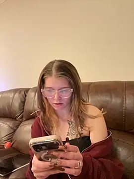 Snapshot of Riley_ray69 chatting on November 30, 1:20 am Riley ray69 online show from November 30, 1:20 am