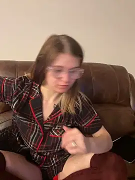 Snapshot of Riley_ray69 chatting on December 4, 1:59 am Riley ray69 online show from December 4, 1:59 am