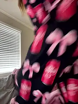 Snapshot of Riley_ray69 chatting on January 5, 6:33 pm Riley ray69 online show from January 5, 6:33 pm