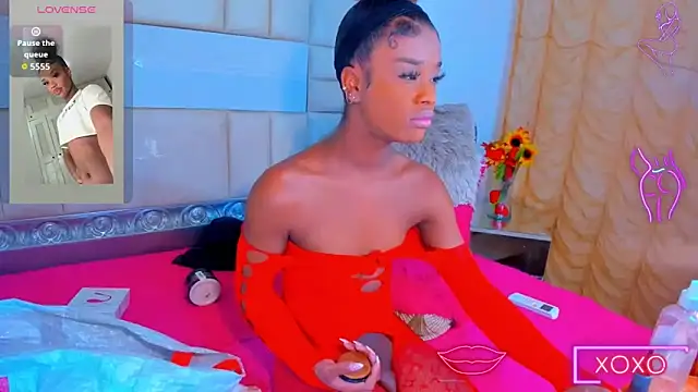 Snapshot of EbonyWildYou chatting on September 30, 2:00 pm EbonyWildYou online show from September 30, 2:00 pm