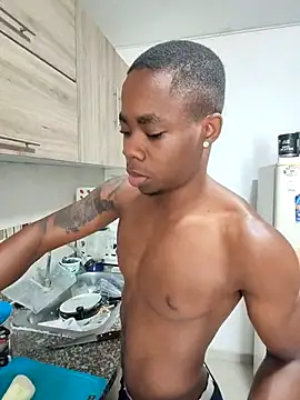 liambolt online show from September 22, 4:20 pm