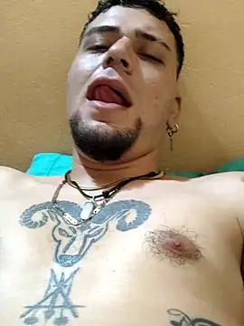 Snapshot of Juuaanp3 chatting on December 14, 9:14 am Juuaanp3 online show from December 14, 9:14 am