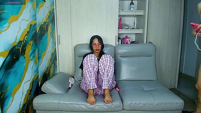 Snapshot of Something_pork4 chatting on November 16, 2:28 am Something pork4 online show from November 16, 2:28 am