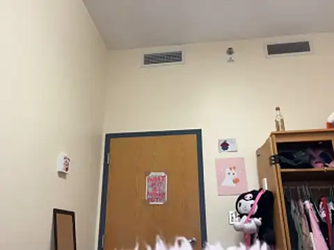 luvrgrllani online show from November 22, 8:08 pm