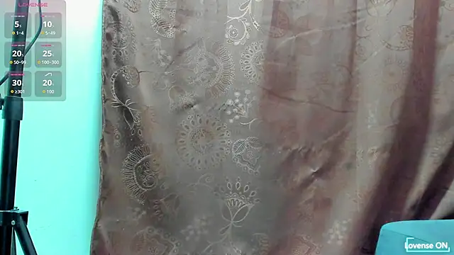 Snapshot of scarlett_mask chatting on September 8, 7:57 pm scarlett mask online show from September 8, 7:57 pm