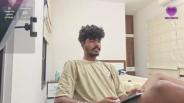 Snapshot of mrbuddy85 chatting on September 8, 5:23 pm mrbuddy85 online show from September 8, 5:23 pm