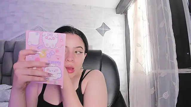 Snapshot of ChannelWhite_ chatting on September 26, 9:30 pm ChannelWhite online show from September 26, 9:30 pm