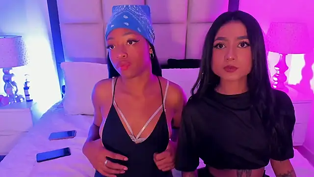 Snapshot of ElisabettaMonroy chatting on November 12, 5:35 pm ElisabettaMonroy online show from November 12, 5:35 pm