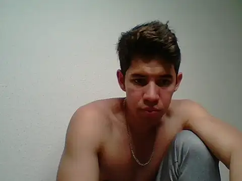 Maxtaylor18 online show from October 8, 2:31 am