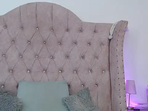 Snapshot of Jessica_Carter_01 chatting on September 16, 4:19 pm Jessica Carter 01 online show from September 16, 4:19 pm