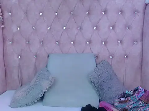 Snapshot of Jessica_Carter_01 chatting on November 6, 8:21 pm Jessica Carter 01 online show from November 6, 8:21 pm