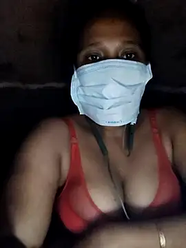 Snapshot of pujaroy363534 chatting on November 27, 8:00 pm pujaroy363534 online show from November 27, 8:00 pm