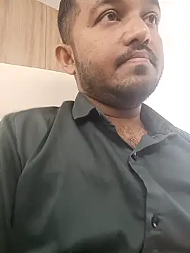 Snapshot of VJ17 chatting on October 3, 6:10 am VJ17 online show from October 3, 6:10 am