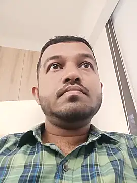 Snapshot of VJ17 chatting on October 30, 4:36 am VJ17 online show from October 30, 4:36 am