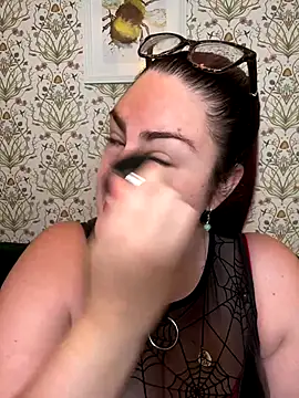 Lacey-BBW online show from September 16, 8:43 pm