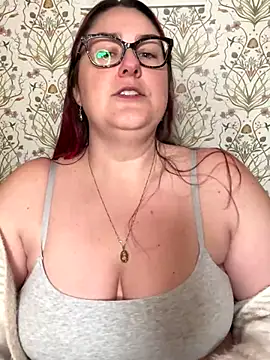 Lacey-BBW online show from September 30, 8:25 pm