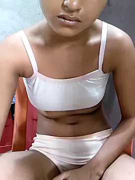 Snapshot of Tara2007 chatting on November 3, 5:09 am Tara2007 online show from November 3, 5:09 am