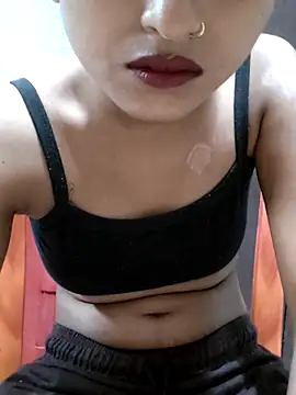 Snapshot of Tara2007 chatting on November 4, 7:57 pm Tara2007 online show from November 4, 7:57 pm